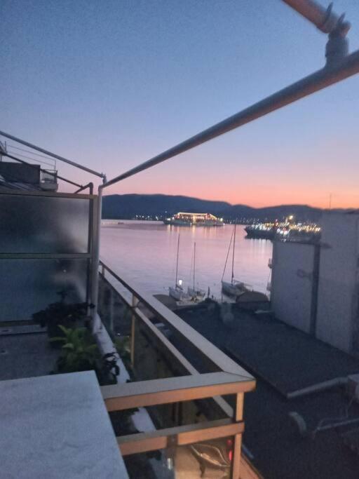 Апартаменти Cozy Seaside Penthouse With Sea & Mountain View. Волос Екстер'єр фото